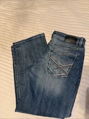 Buckle Men’s Medium Blue Straight-Leg Jeans